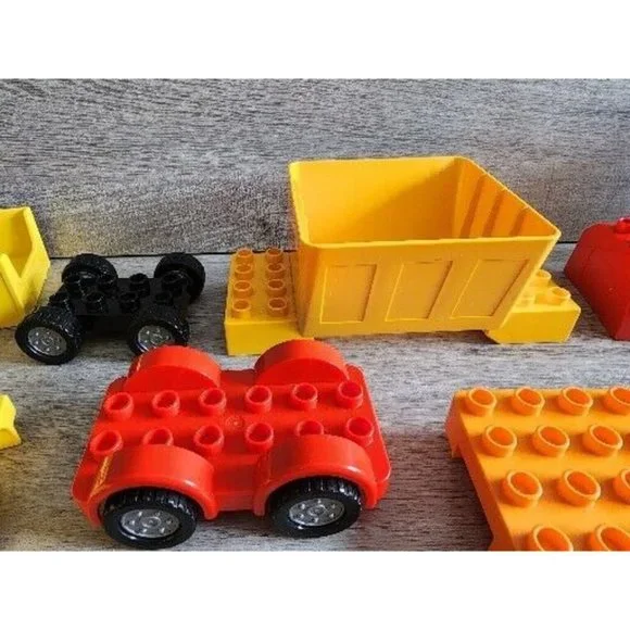 Mixed Lot Of Lego DUPLO Vehicle Parts - Costruction Cars, Trucks, Loading Chute - Picture 4 of 9
